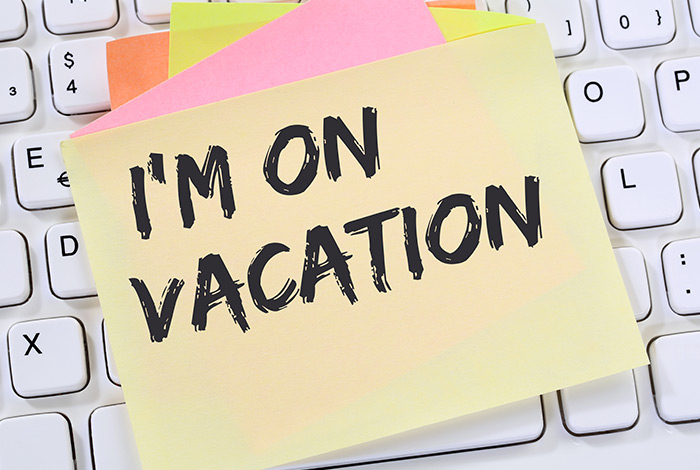 Saadan Saetter Du Autosvar I Outlook700x470px