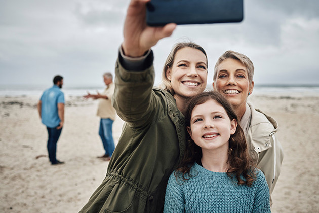Tag Dine Venner Og Familie Med Paa Ferie 700X470px